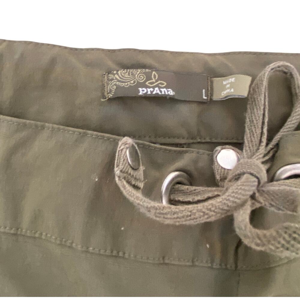 PrAna Bermuda Hiking Shorts - Olive Green - Size Large - Picture 5 of 8